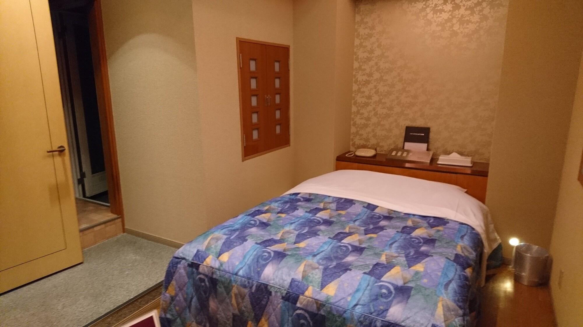 Hotel Eris Hakata (Adults Only) Fukuoka  Exterior photo